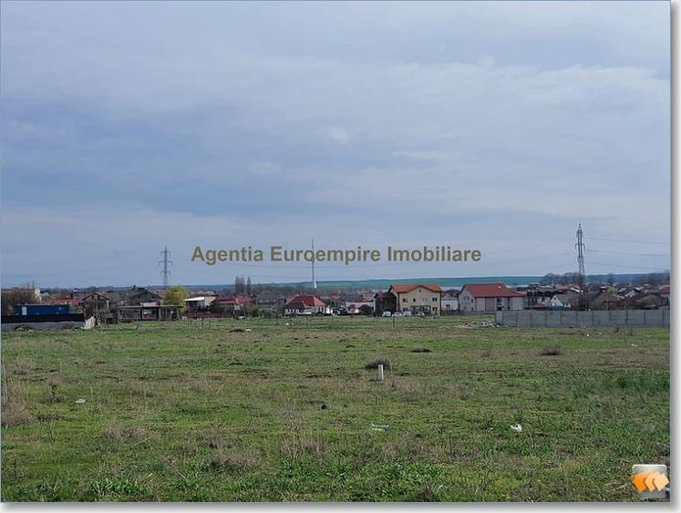 Teren Construcții intravilan de 4500 mp, în Periferie