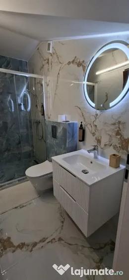 Apartament cu 2 camere decomandat în Central