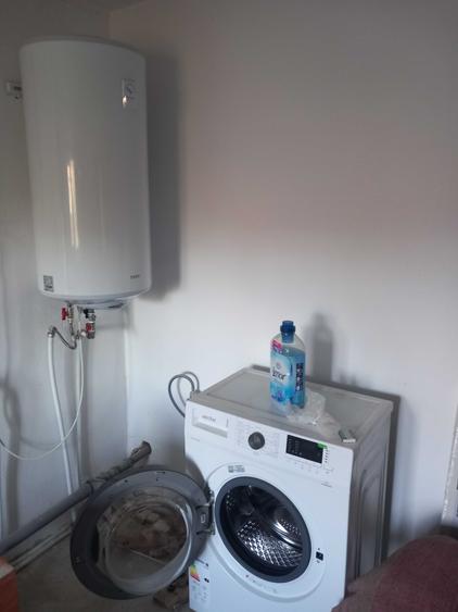 Casă cu 2 camere decomandat în Soroștin