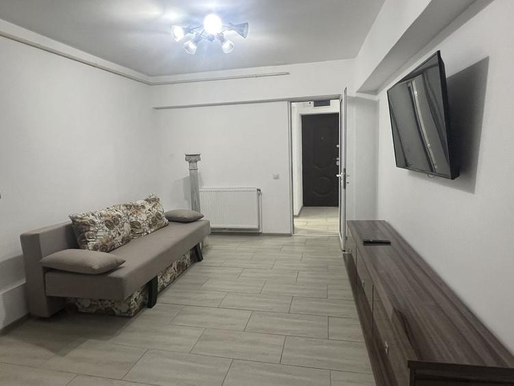 Apartament cu 2 camere decomandat în Exterior Vest