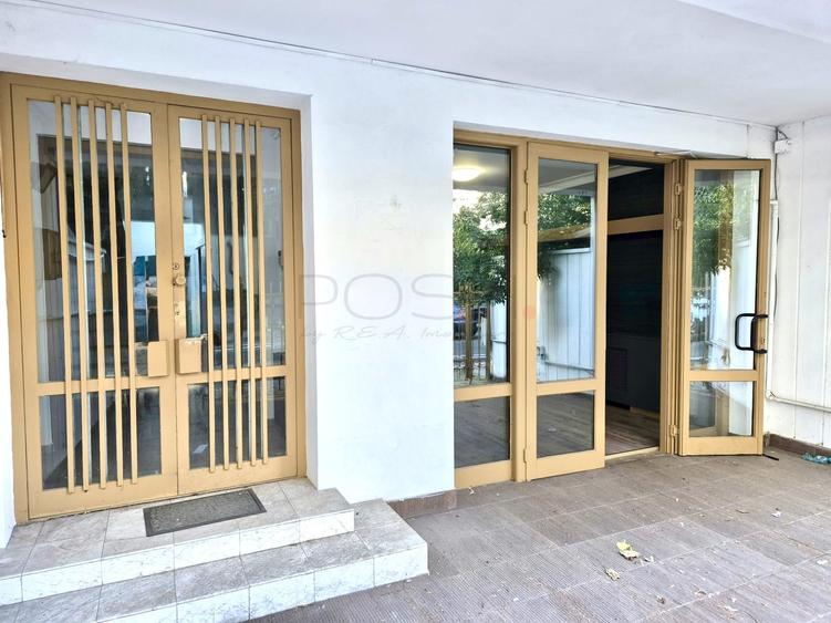 Casă individuală cu 9 camere cu Teren 165 Mp în Dorobanți