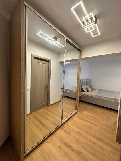 Apartament cu 3 camere decomandat, mobilat în Dacia