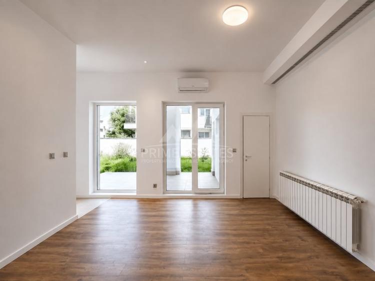Duplex cu 5 camere cu Canalizare în Tunari