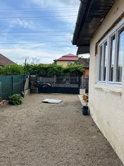 Casă cu 3 camere în Central