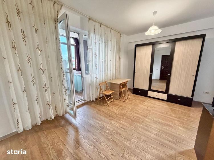 Garsonieră în Roșu