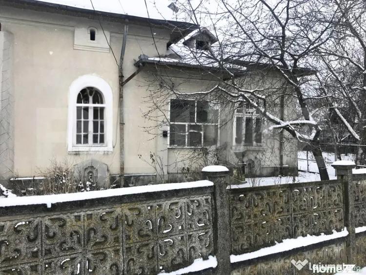 Casă cu 4 camere cu Teren 3920 Mp în Ulmi