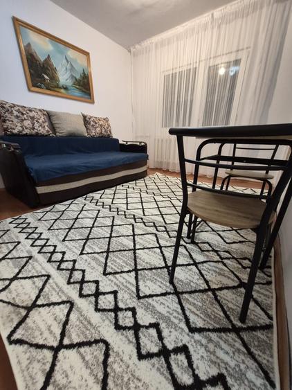 Garsonieră decomandată în Micro 14