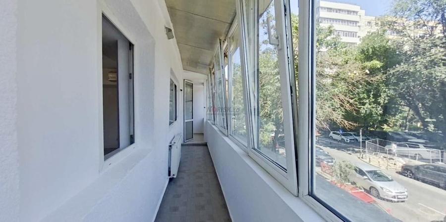 Apartament cu 4 camere semidecomandat în Lacul Tei