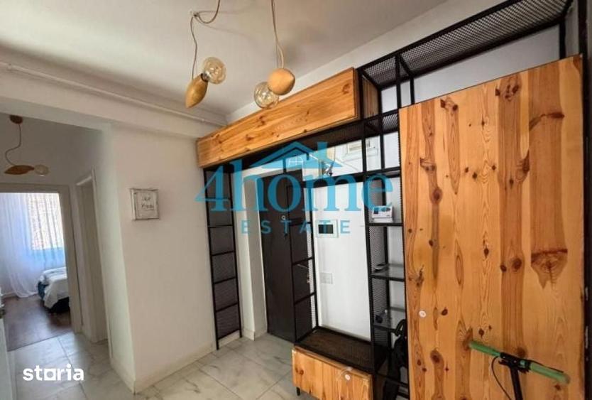Apartament cu 3 camere în Tineretului