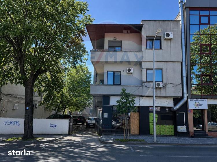 Apartament cu 3 camere de vanzare Ultracentral Bd Tomis Constanta - 4