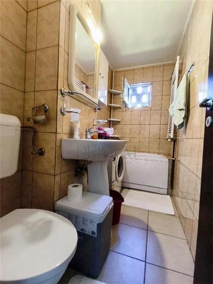 Apartament cu 2 camere semidecomandat, mobilat în Girocului