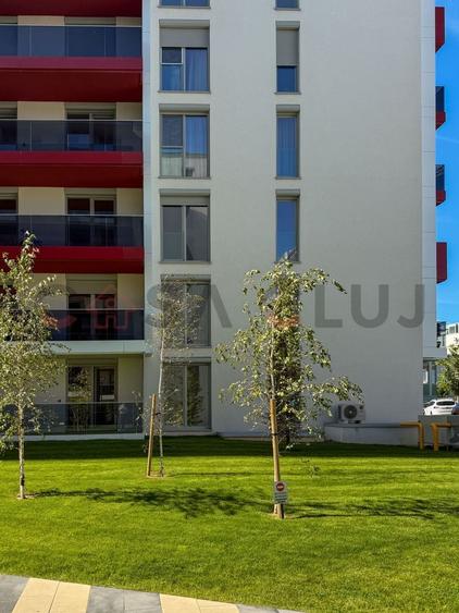 Apartament cu 3 camere semidecomandat în Iris
