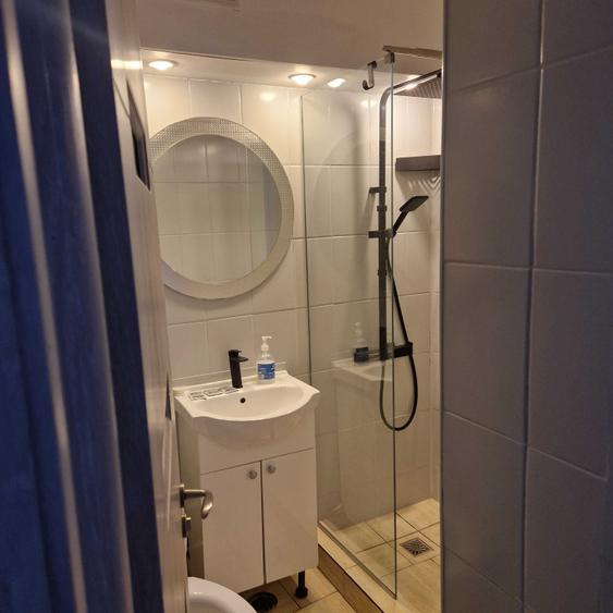 Inchiriez ap 2 camere decomandate, ultracentral , cinema patria 500 eur - 4