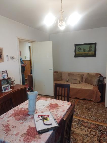 Apartament cu 2 camere semidecomandat în Tudorul Vechi