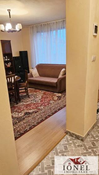 Casă individuală cu 3 camere cu Canalizare în Central