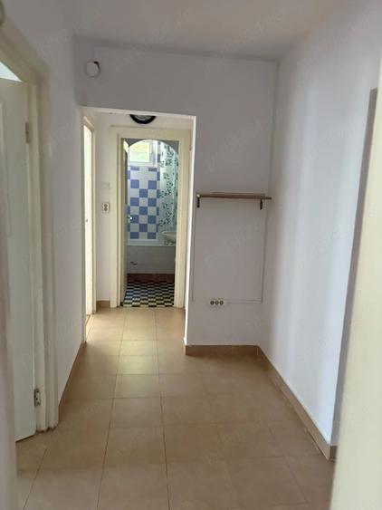 Apartament cu 3 camere decomandat în Rogerius