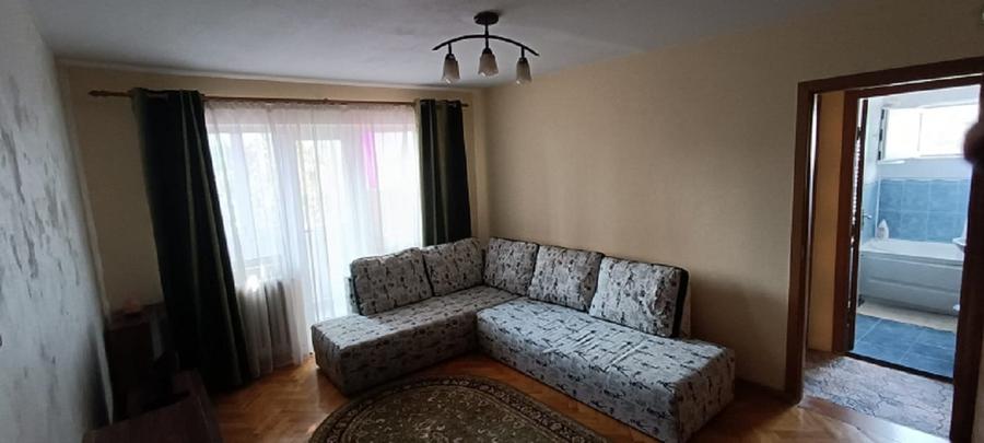 Apartament cu 2 camere decomandat în Mircea cel Bătrân