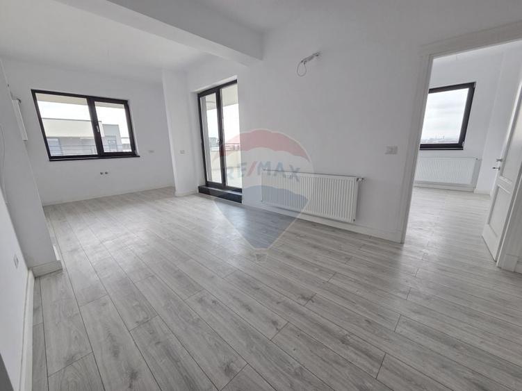 Apartament cu 3 camere decomandat în Nord