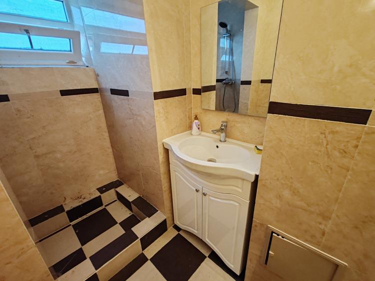 Apartament cu 2 camere decomandat în Răcădău