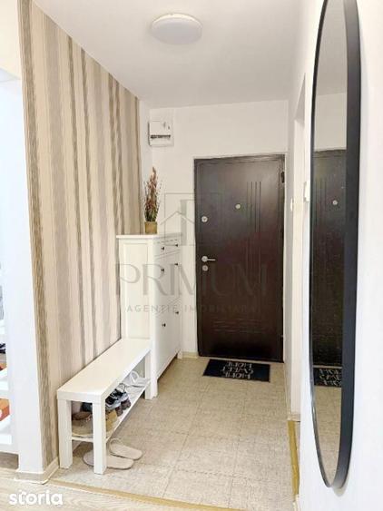 Apartament cu 4 camere decomandat, mobilat în Est