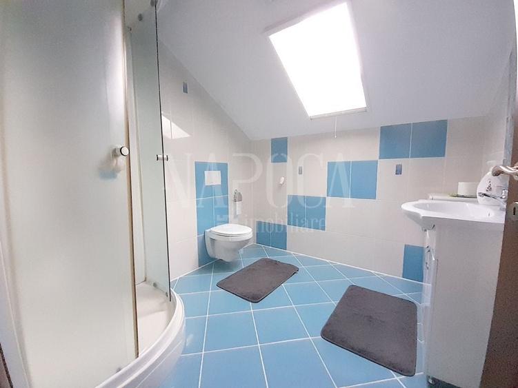 Casă individuală cu 6 camere cu Canalizare în Sânmartin