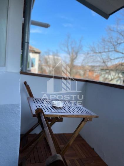 Apartament cu 2 camere semidecomandat în Tipografilor