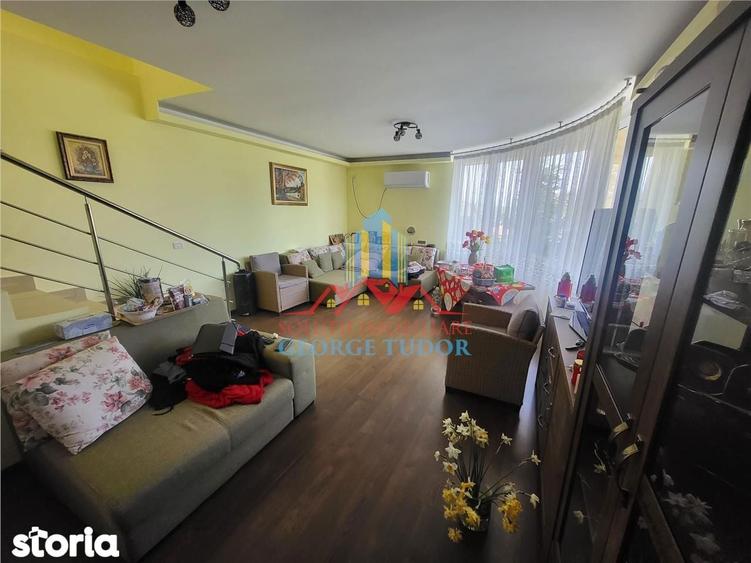 Casă cu 5 camere cu Teren 1387 Mp în Central