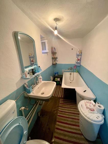 Casă cu 4 camere în Coteana