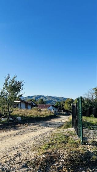 Teren de 480 mp, în Predeluț