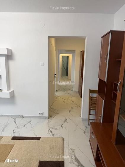Apartament cu 3 camere decomandat în Grivița