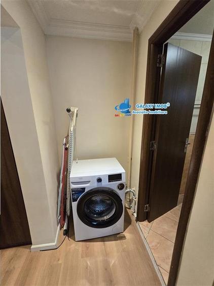 Apartament cu 4 camere decomandat, mobilat în Berceni