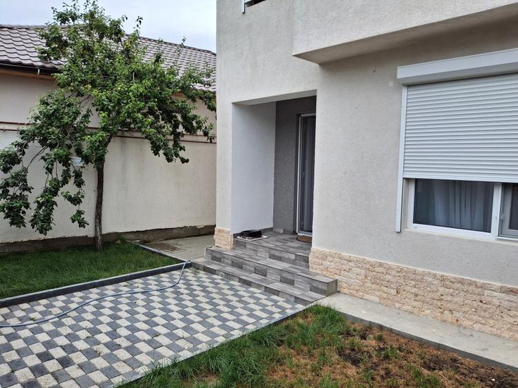 Casă cu 3 camere cu Teren 155 Mp în Sud
