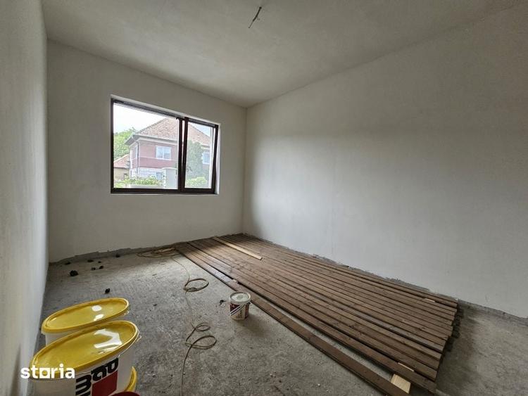 Casă cu 4 camere cu Teren 500 Mp în Feleacu
