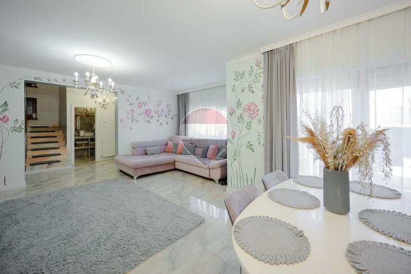 Casă individuală cu 4 camere cu Teren 250 Mp în Paleu