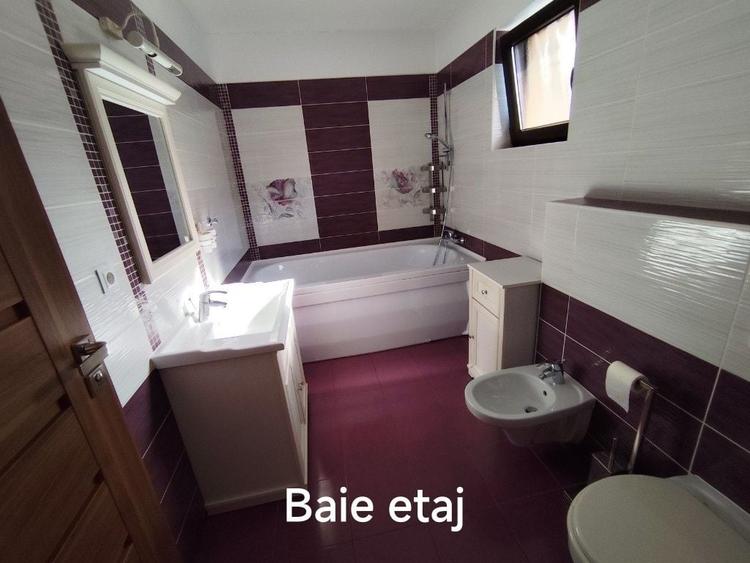 Casă cu 4 camere în Florești
