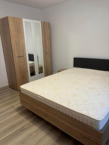 Apartament cu 2 camere decomandat, mobilat în Tomis II