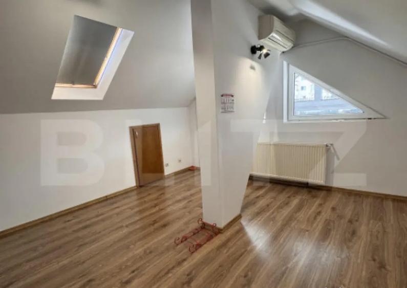 Casă cu 4 camere cu Teren 400 Mp în Zorilor