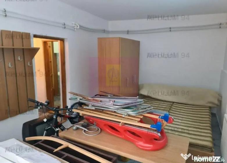 Casă cu 1 camere cu Teren 340 Mp în Cumpătu