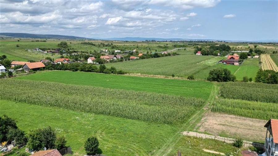 Teren Construcții intravilan de 845 mp, în Podu Oltului