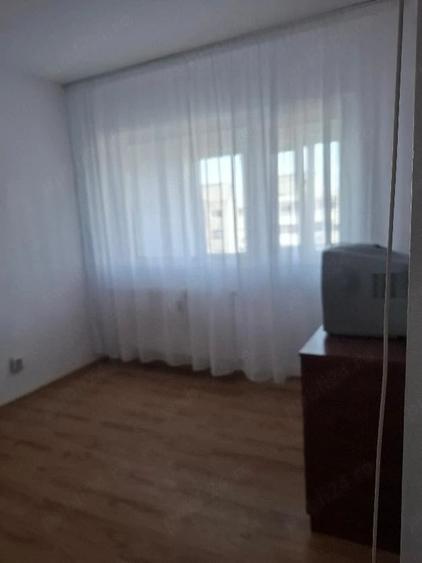 Apartament cu 2 camere decomandat în Sud