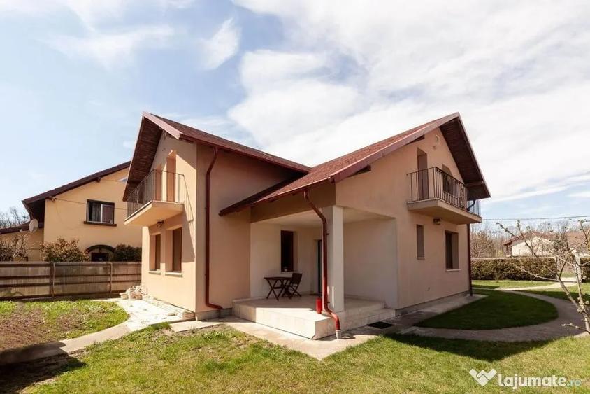Casă cu 4 camere cu Teren 475 Mp în Găvana