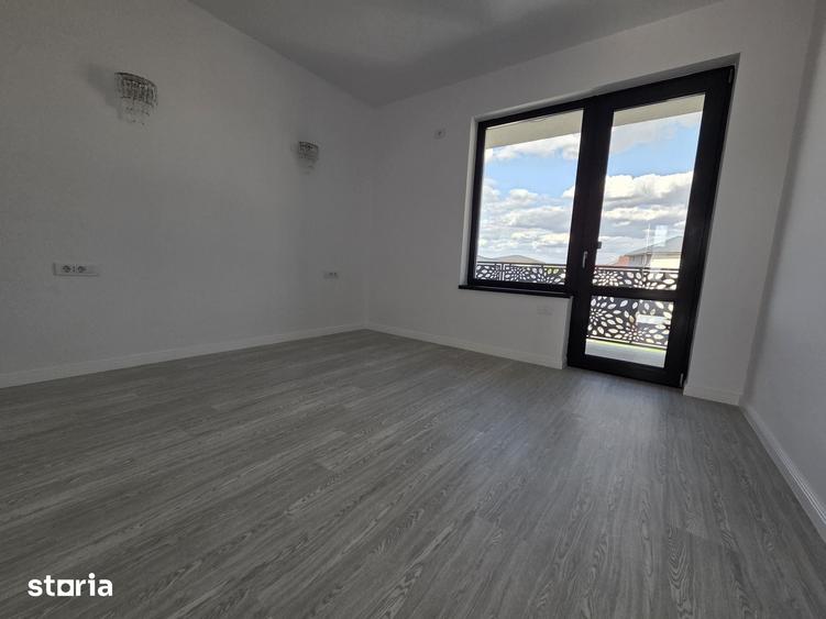 Casă cu 4 camere cu Teren 300 Mp în Cornetu