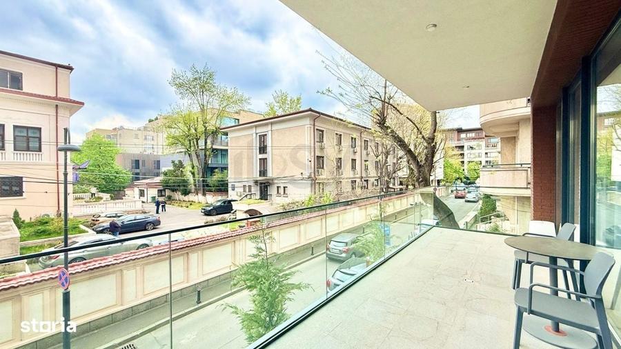 Apartament cu 4 camere, mobilat în Primăverii