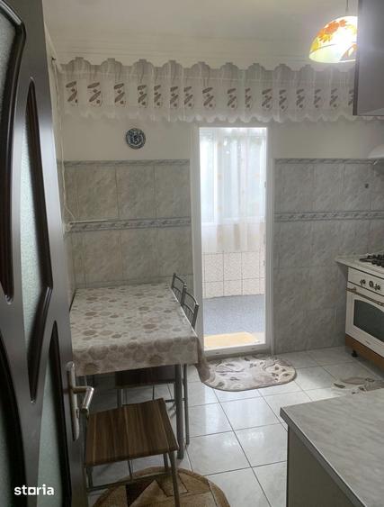 Apartament cu 3 camere decomandat în Cug