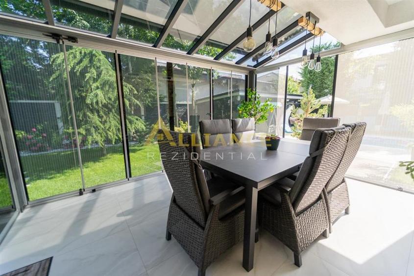 Casă individuală cu 6 camere cu Piscina în Berceni