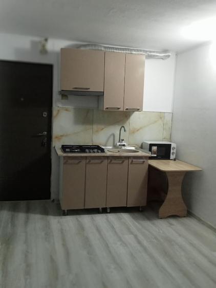 Garsonieră semidecomandată în Baza 3