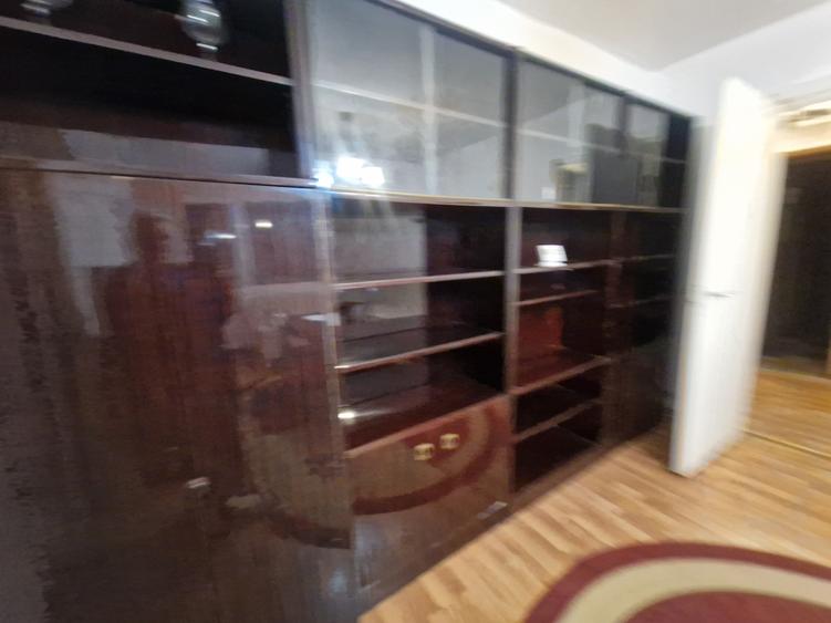 Apartament cu 2 camere semidecomandat în Medicină