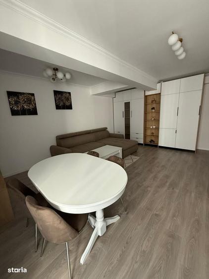 Apartament cu 3 camere decomandat în Obcini