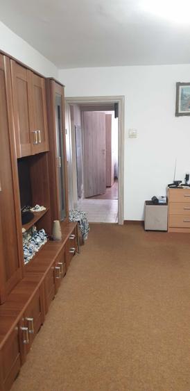 Apartament cu 2 camere decomandat în Astra
