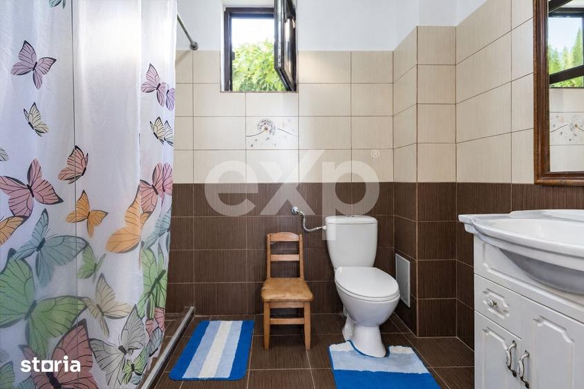 Casă cu 4 camere cu Teren 919 Mp în Racovița